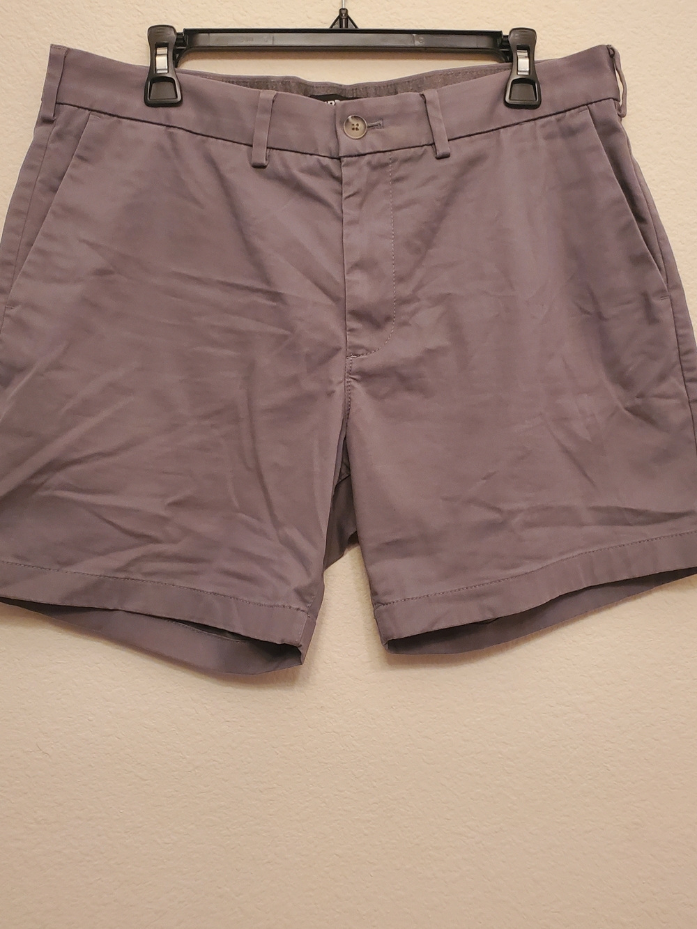 Express Men's Flat Front Shorts Size 34